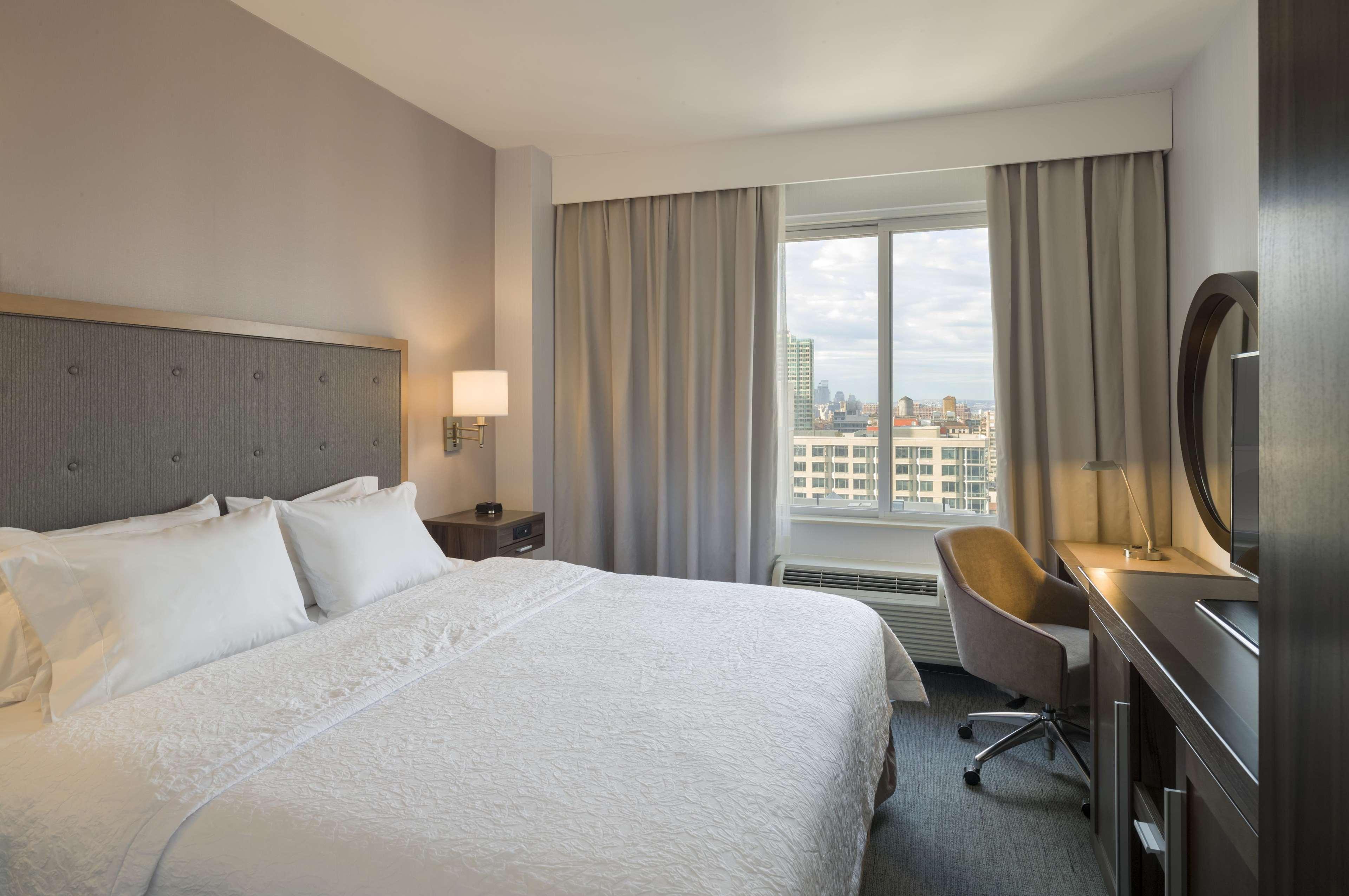 Hampton Inn Manhattan - Times Square South New York Esterno foto