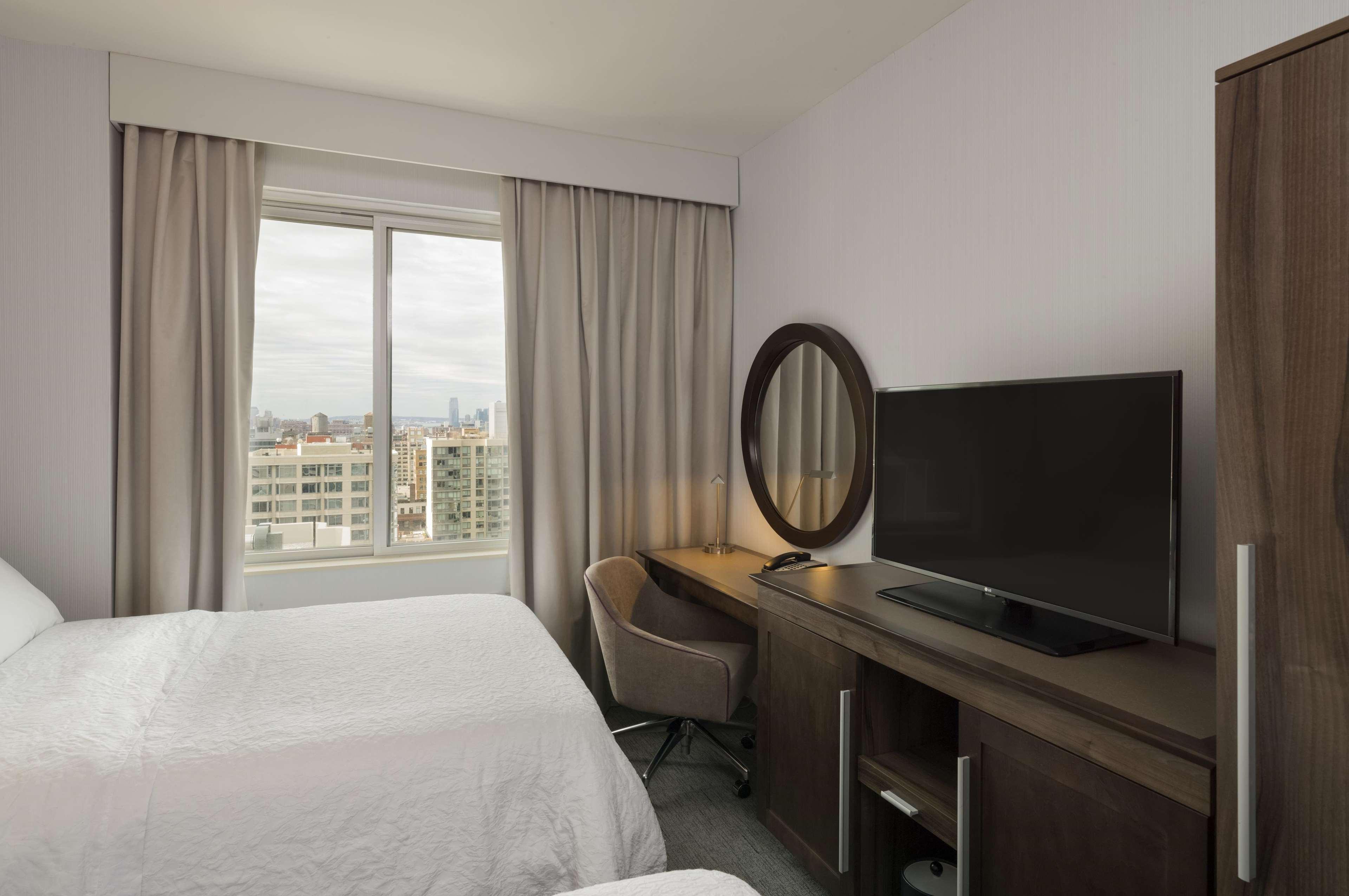 Hampton Inn Manhattan - Times Square South New York Esterno foto