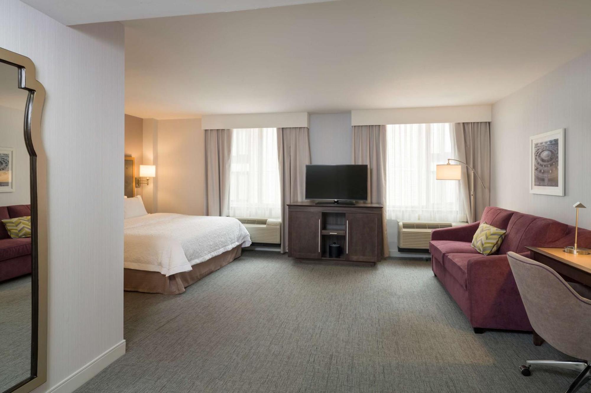Hampton Inn Manhattan - Times Square South New York Esterno foto
