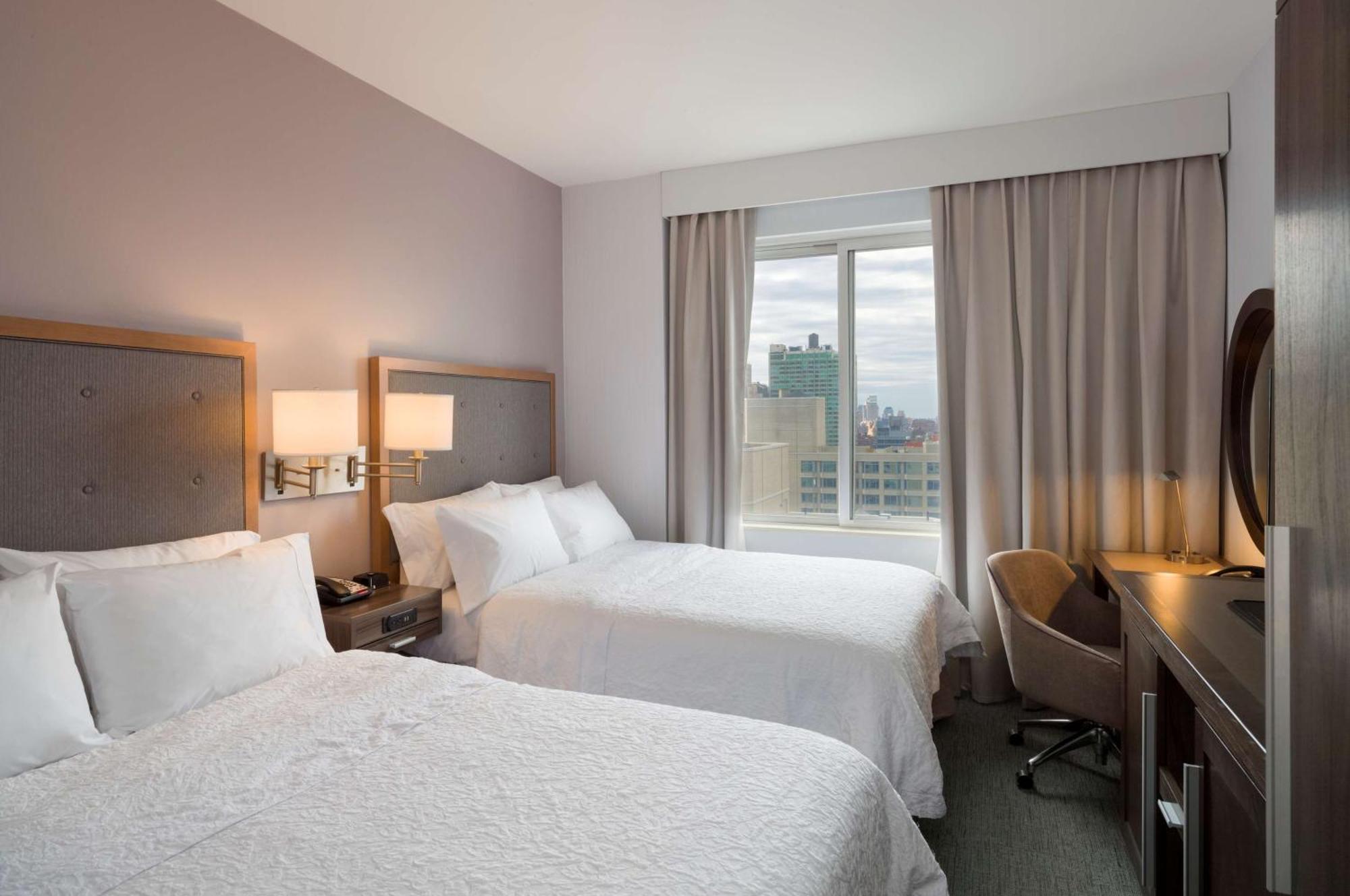 Hampton Inn Manhattan - Times Square South New York Esterno foto