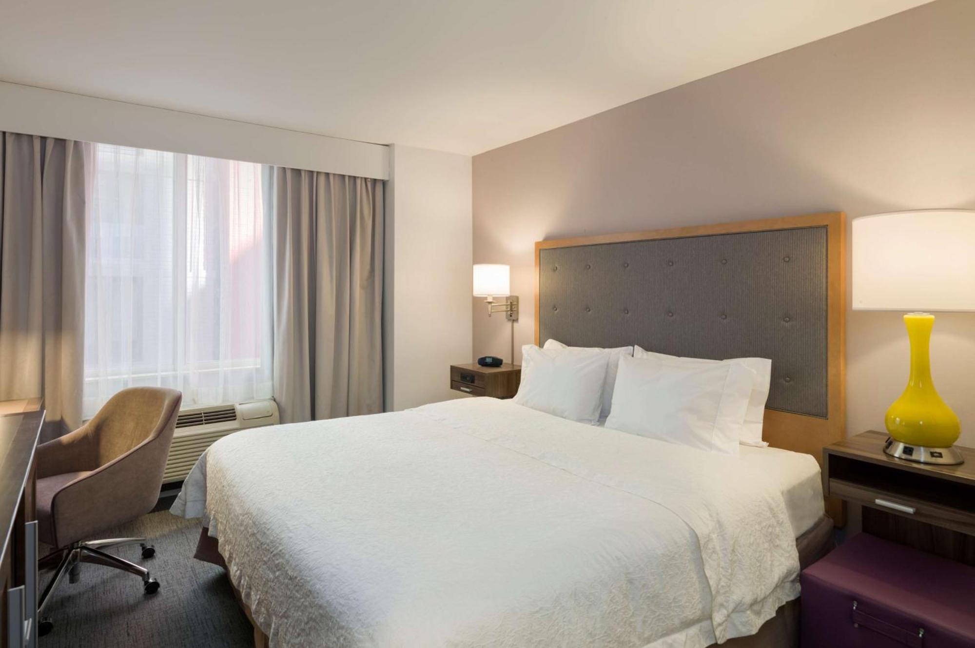 Hampton Inn Manhattan - Times Square South New York Esterno foto