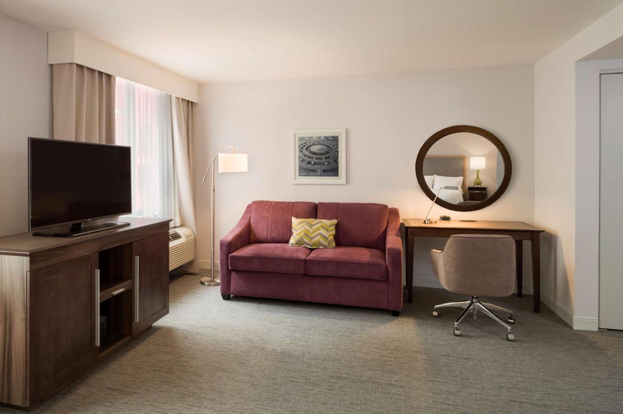 Hampton Inn Manhattan - Times Square South New York Esterno foto