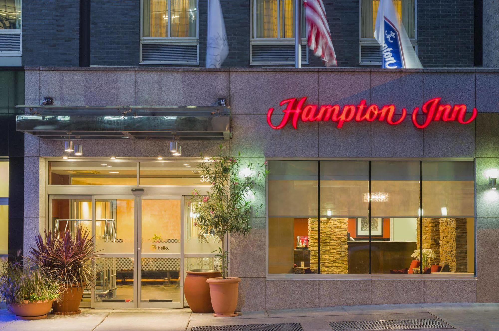 Hampton Inn Manhattan - Times Square South New York Esterno foto